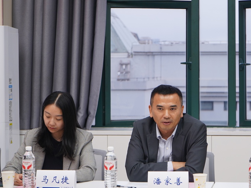 潘.JPG