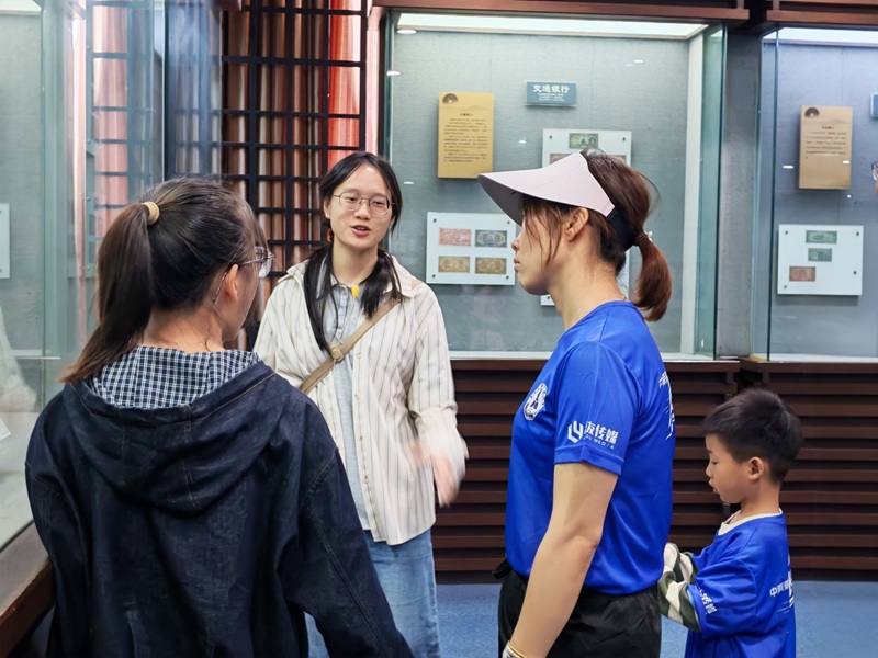 1778552196894523.jpg 参观3.jpg