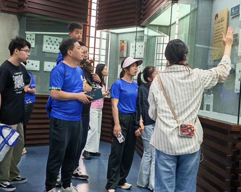 1778552204609757.jpg 参观2.jpg